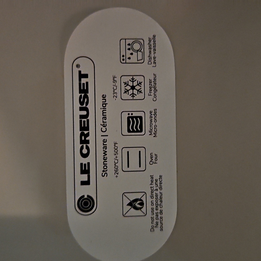 Le Creuset  Rectangular Baking Dish - Picture 4 of 10